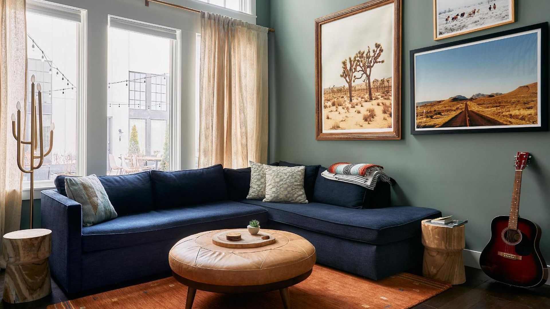 Apartment Soaring Ceilings & King Beds Overlooking Courtyard, 1 Of 7 Themed Lofts At Cowrite, Find Coffee And Tacos Downstairs, Complimentary Spin Class, Walk To Shopping In 12 South, 10 Minutes To Broadway, Parking, 24 Hr Hospitality Nashville