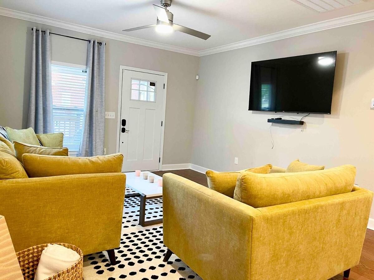 The Jefferson Weekend Haven Prime Location Apartment *