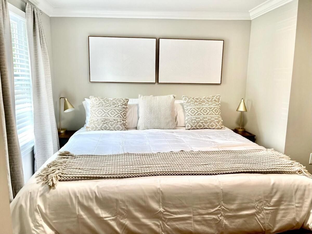 Apartment The Jefferson Weekend Haven Prime Location *