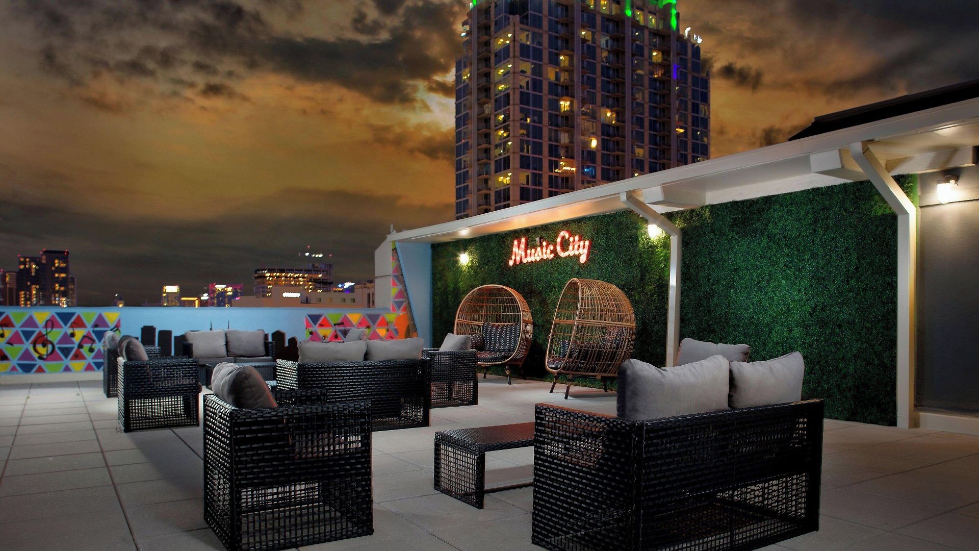 Aloft By Marriott West End
