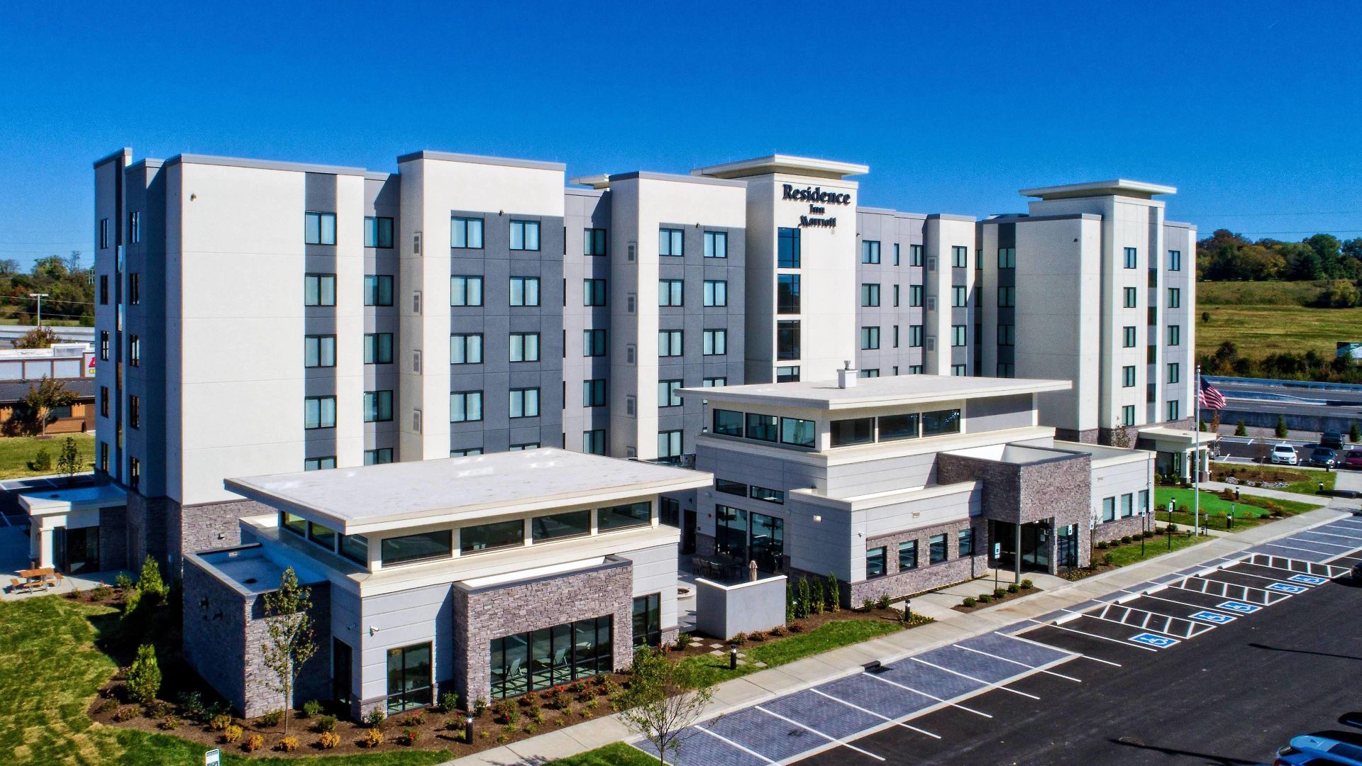 Hotel By Marriott At Opryland 3*