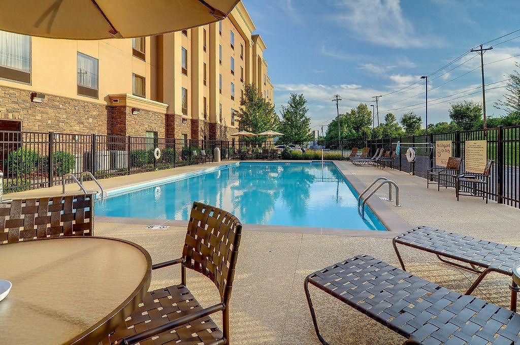 Hampton & At Opryland Hotel 3*