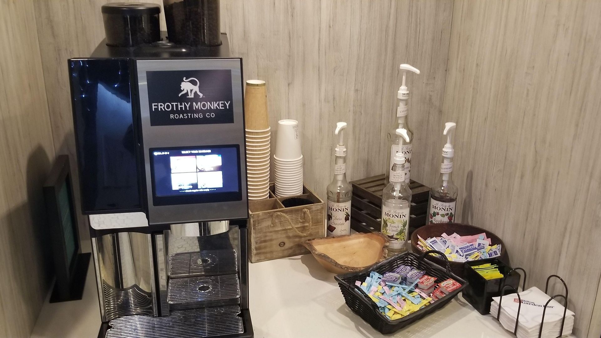 Hilton Garden Vanderbilt 3*