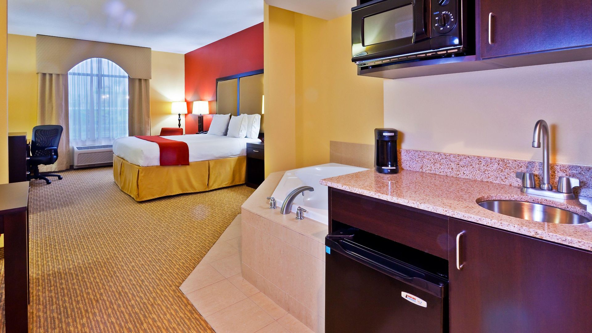Hotel Express Nashville-opryland By Ihg