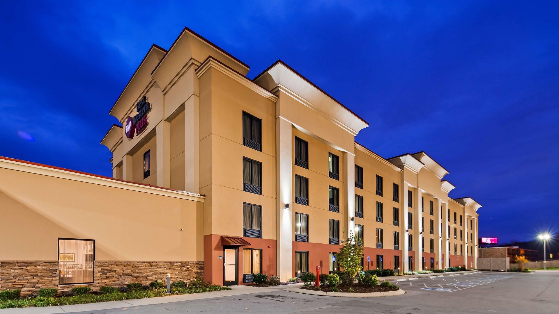 Western Sunrise 3* Nashville