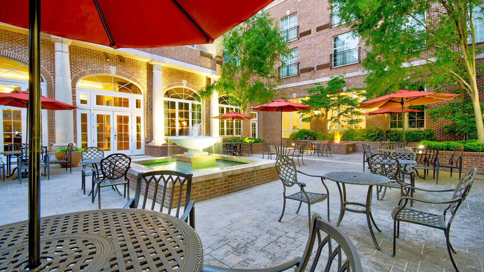 Hotel Courtyard By Marriott Hills 3*