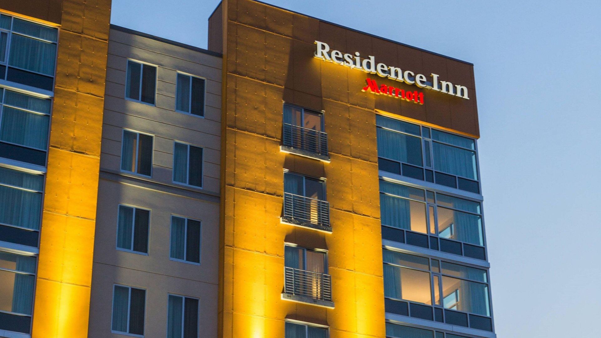 By Marriott Vanderbilt/west End 3*