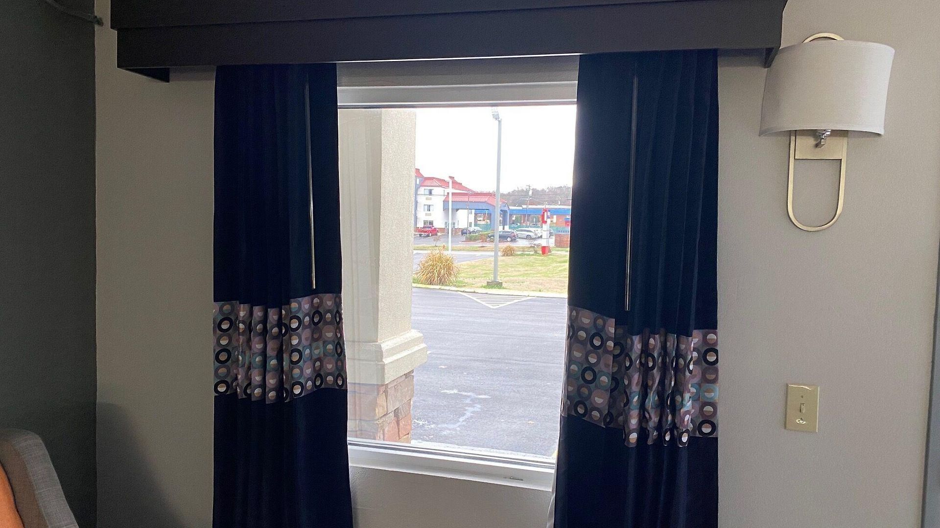 Motel Lotus And