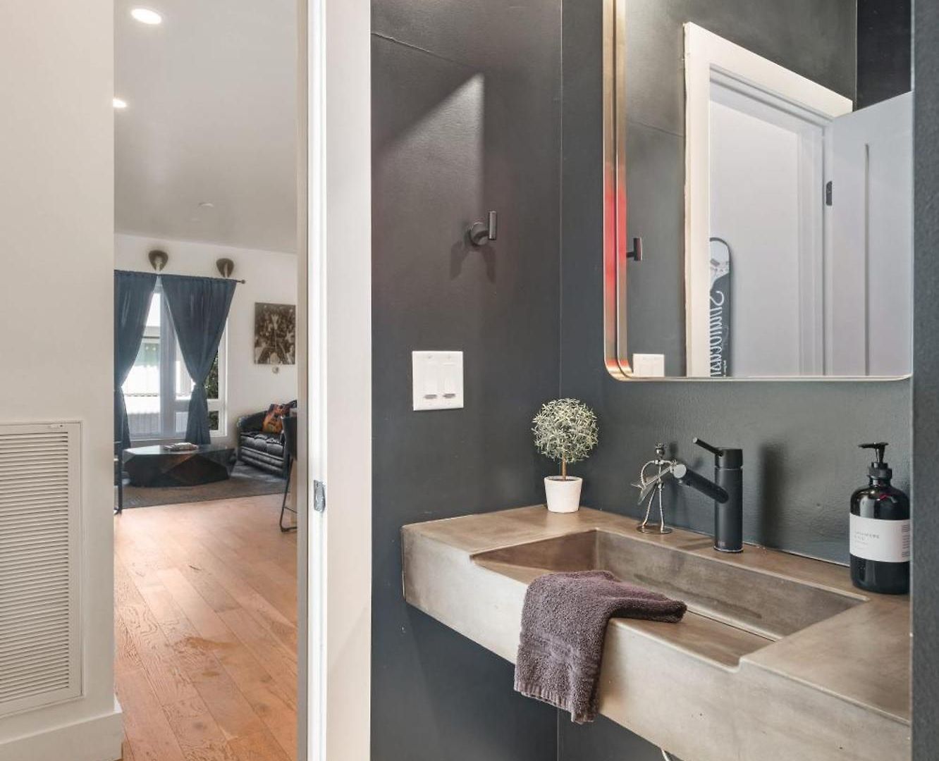 Holiday home Charming Gulch Retreat - Skyline Perfection *