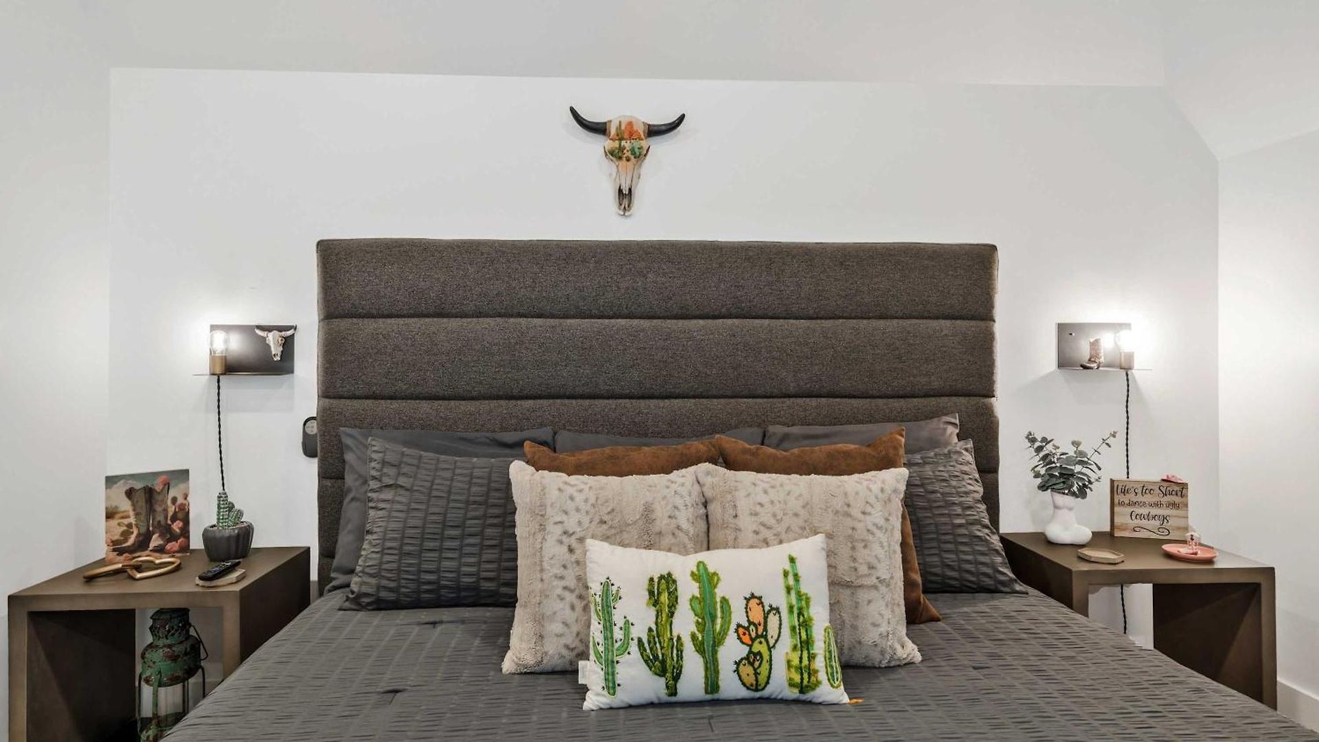 Haven With Gorgeous Skyline Views Holiday home