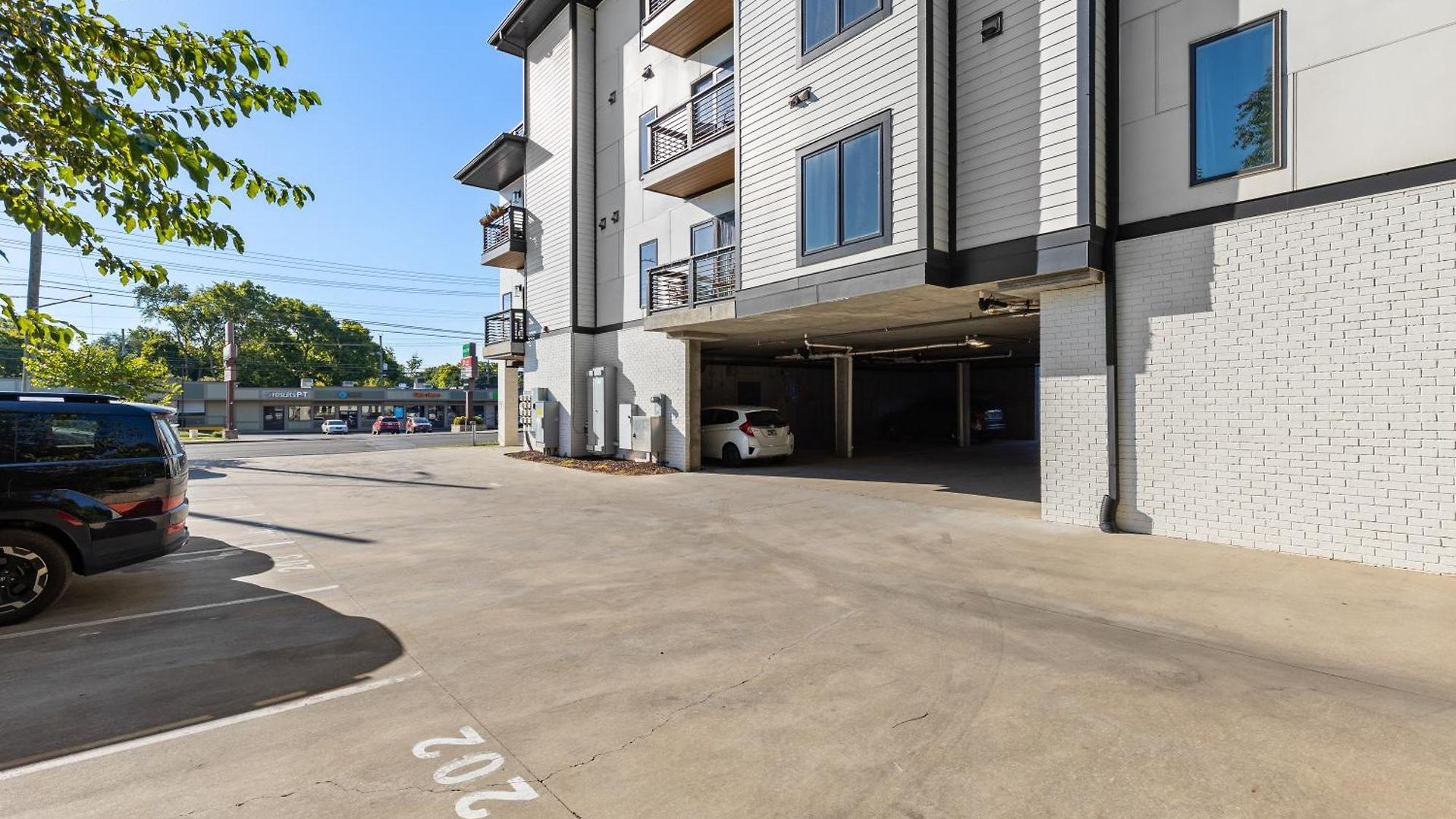 Only 4 Miles To Broadway With Free Parking And Tvs In Bedrooms * Nashville