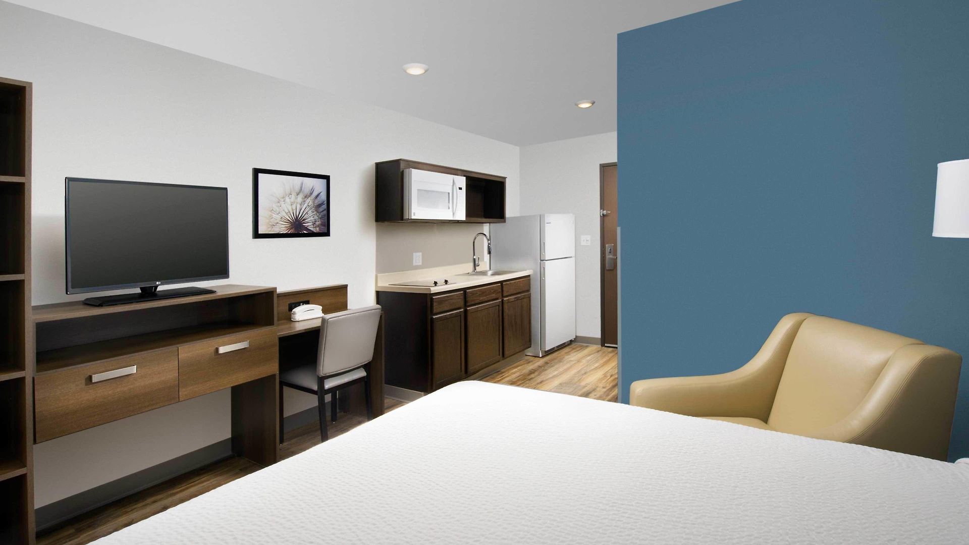 Woodspring Airport Hotel