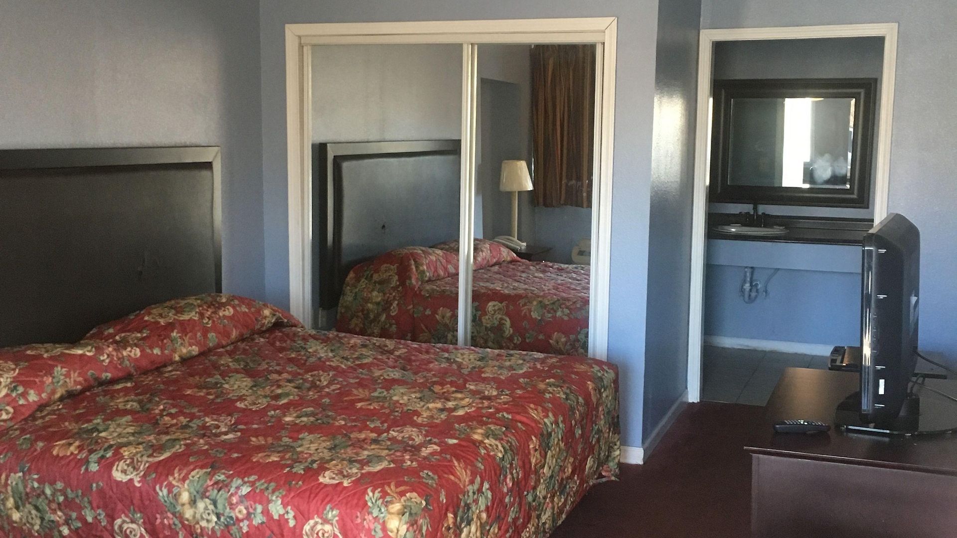 Hotel Cumberland Near Downtown - Nashville, Tn