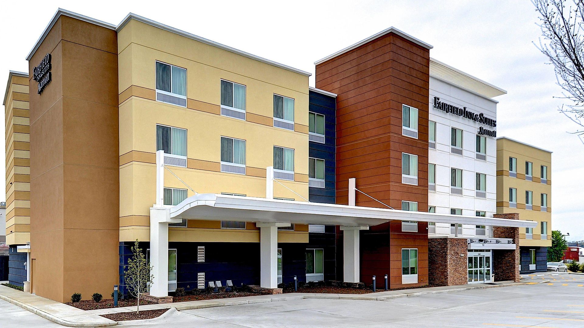 Fairfield & By Marriott Downtown-metrocenter Hotel 3*
