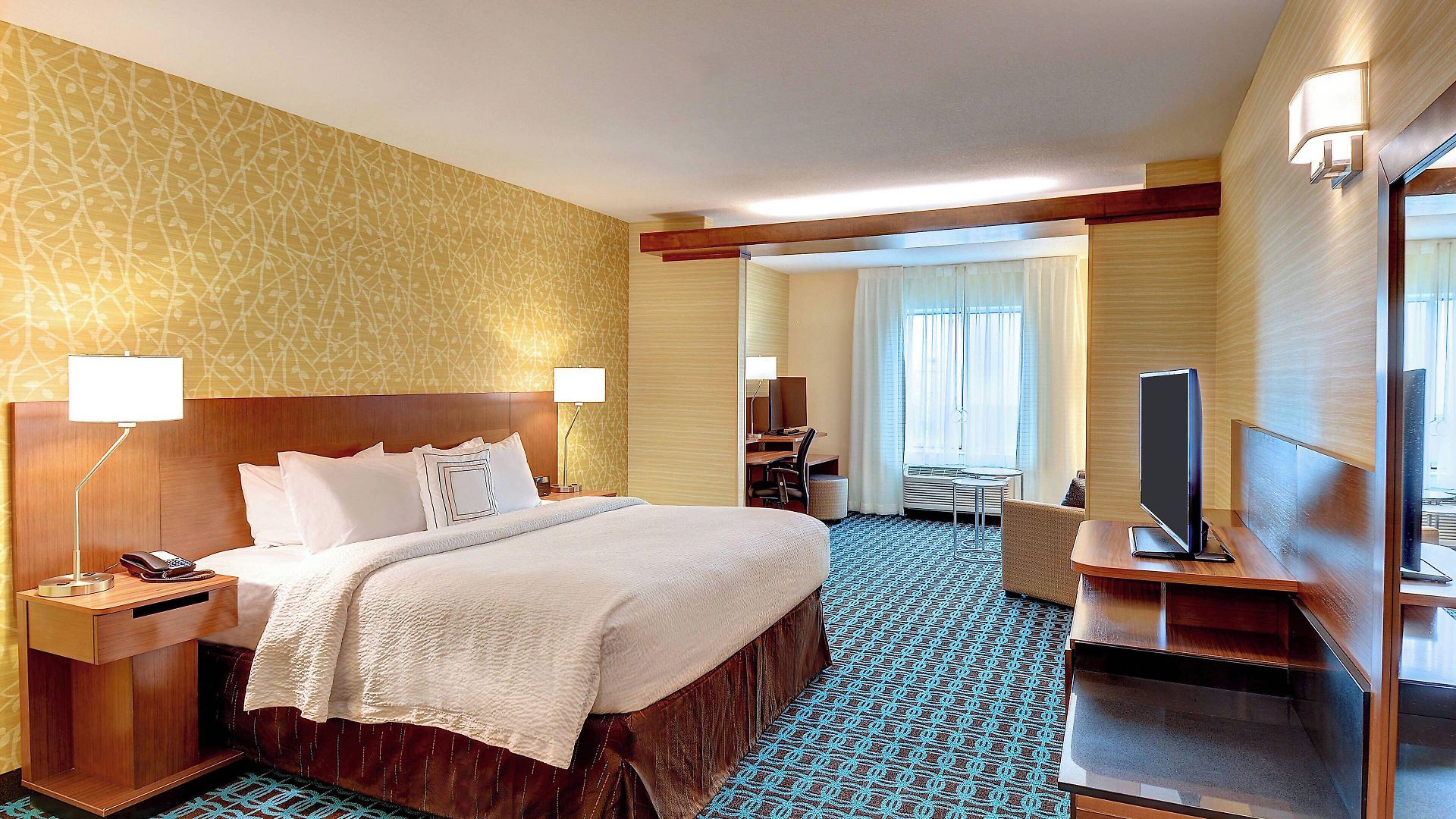 Hotel Fairfield & By Marriott Downtown-metrocenter