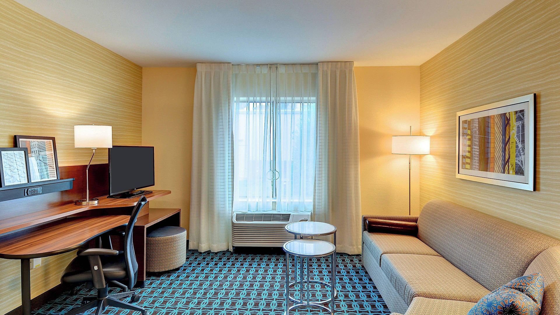 Fairfield & By Marriott Downtown-metrocenter Hotel 3*
