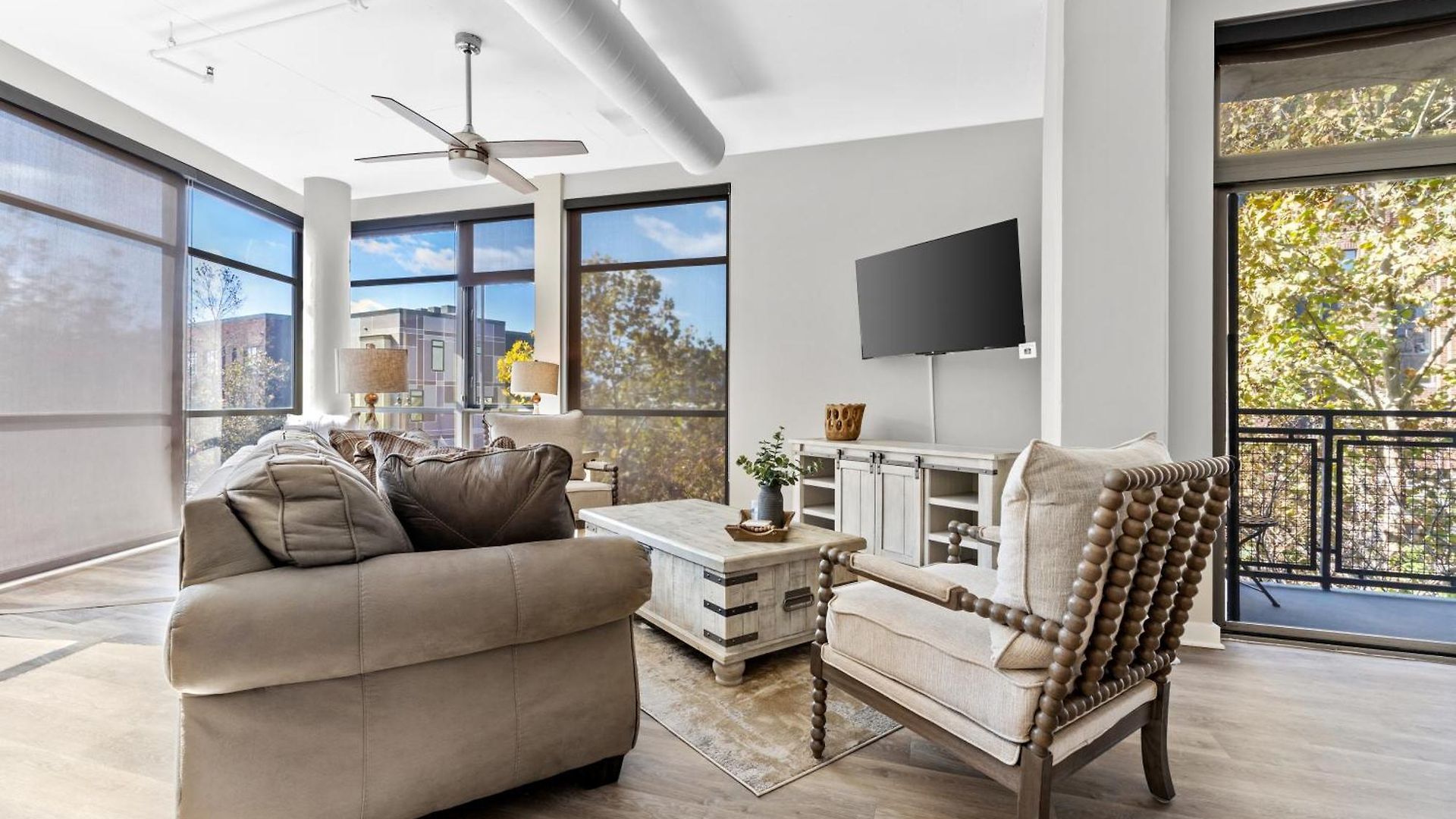 Holiday home Luxurious Downtown-2 Bed 2 Bath Corner 2m