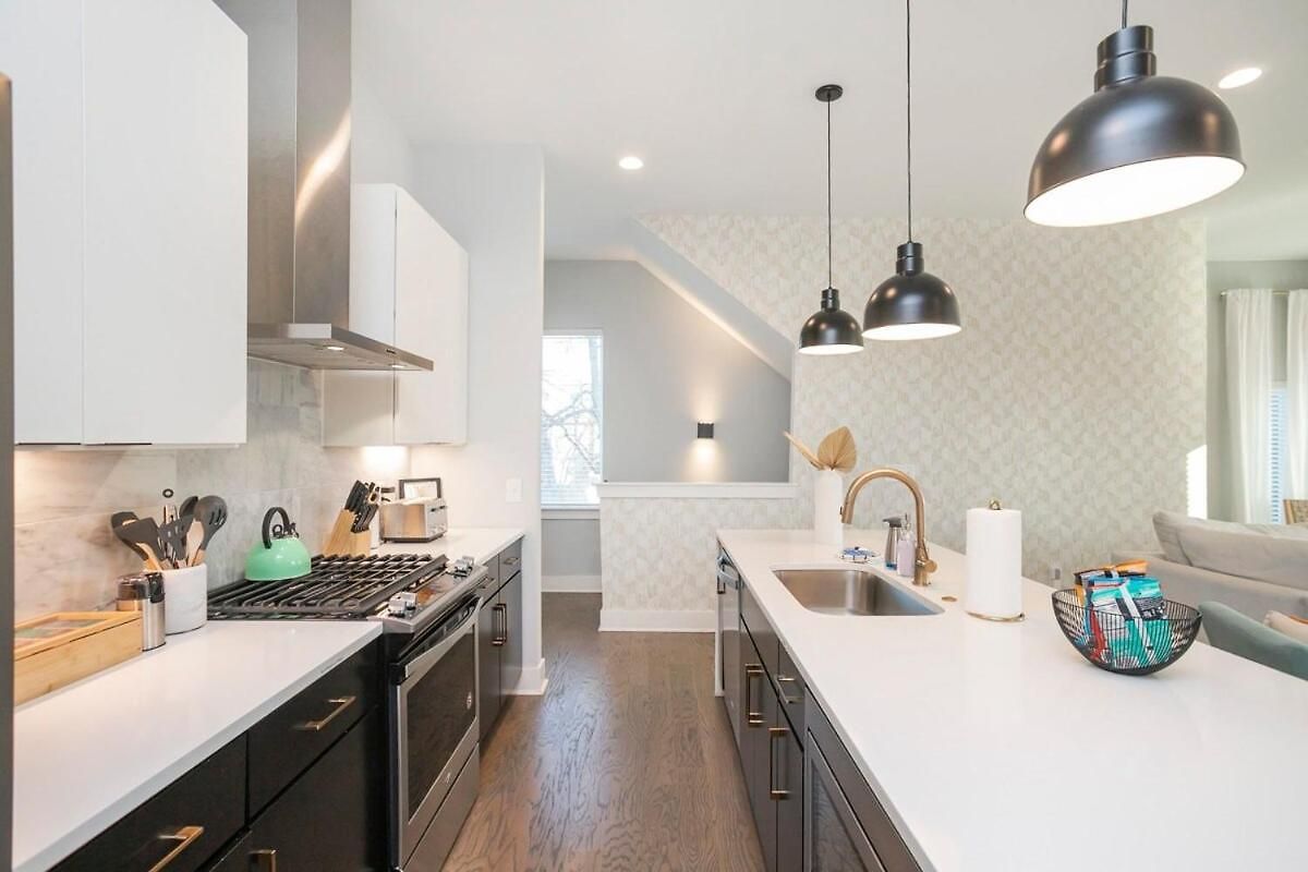 2 Side By Side Homes With Rooftops Holiday home Nashville