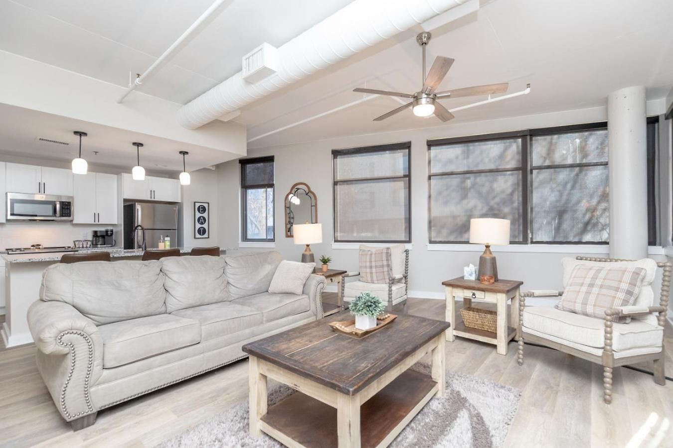 Holiday home Luxurious Downtown 2 Bedroom 2 Bath With Views 1m