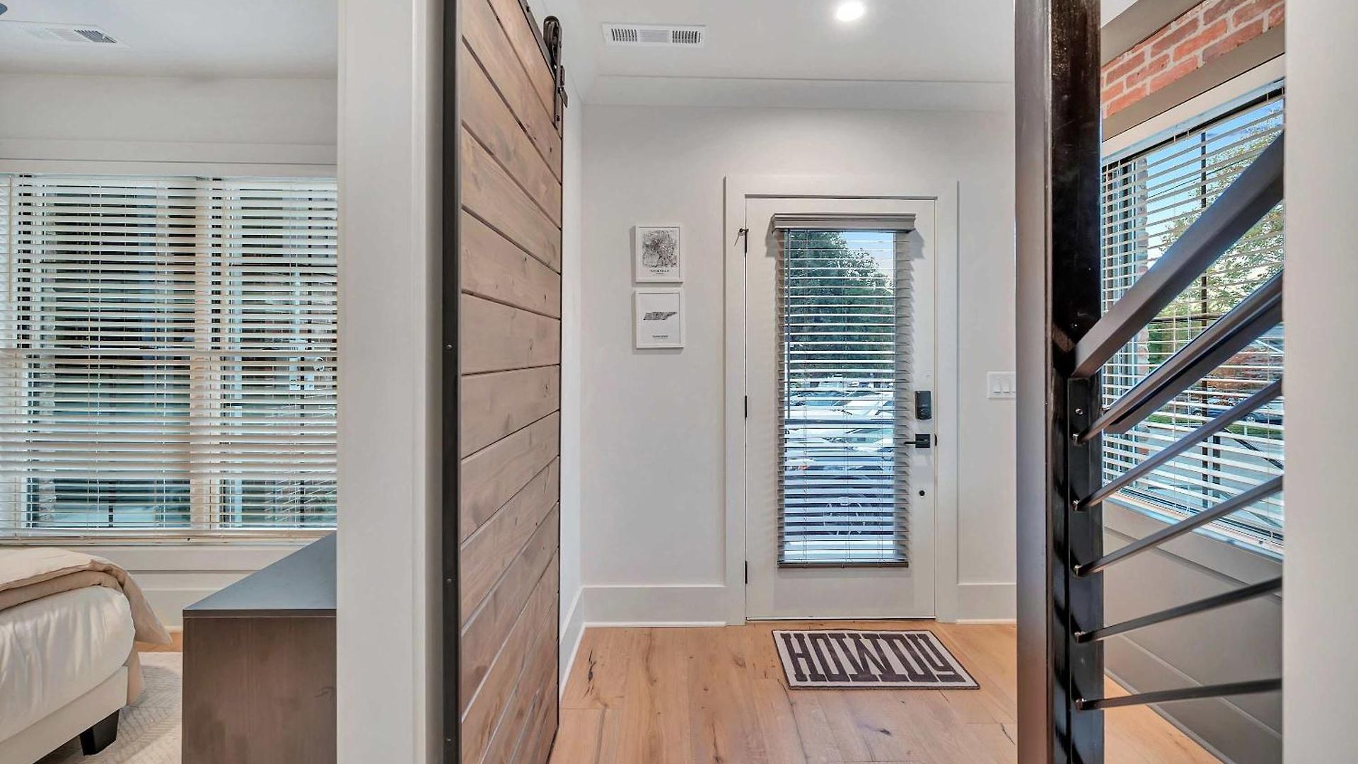 New Bright Modern Townhome With Rooftop & Garage * Nashville