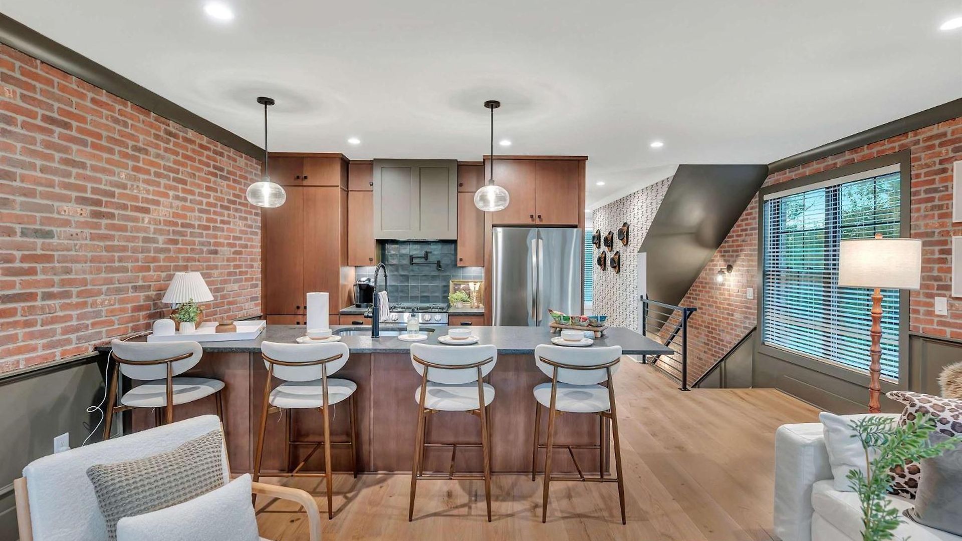 New Bright Modern Townhome With Rooftop & Garage * Nashville