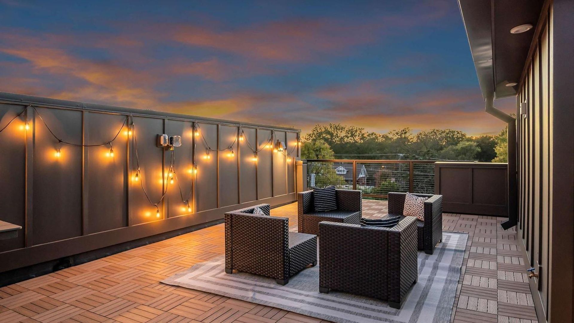 New Music Loft-style With Rooftop Views Nashville
