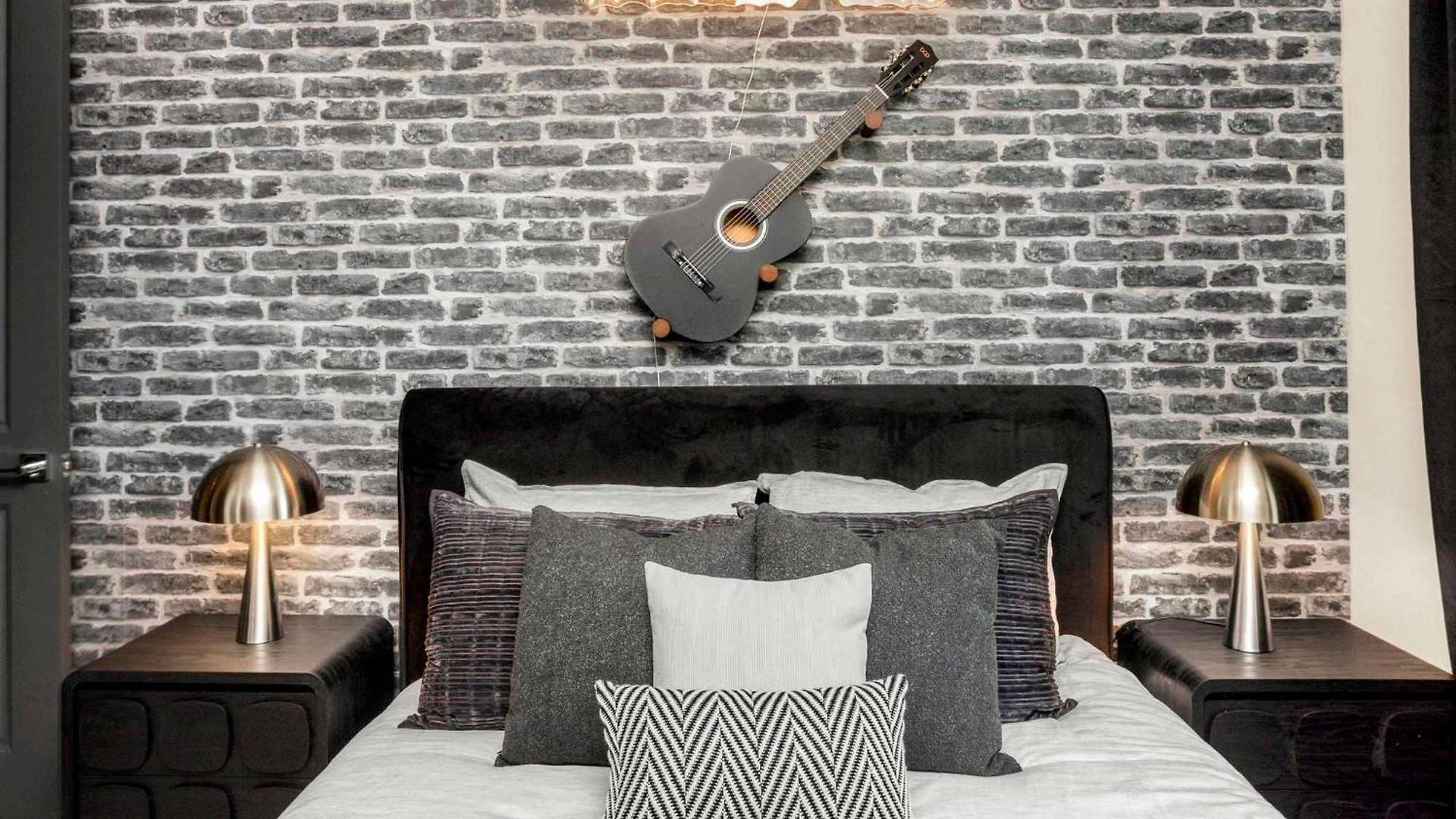 Holiday home 2 Adjacent Luxury Homes Rooftop Decks & Game Nashville
