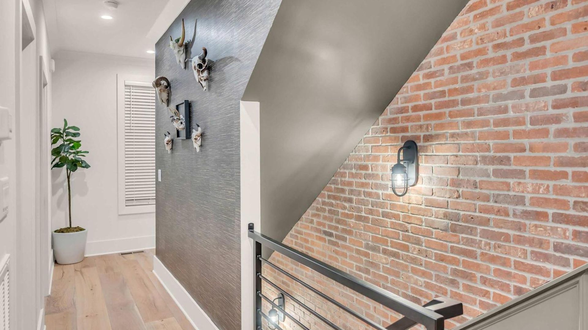 Holiday home New 2 Luxe Townhomes With Rooftops Sleeps 24 Nashville