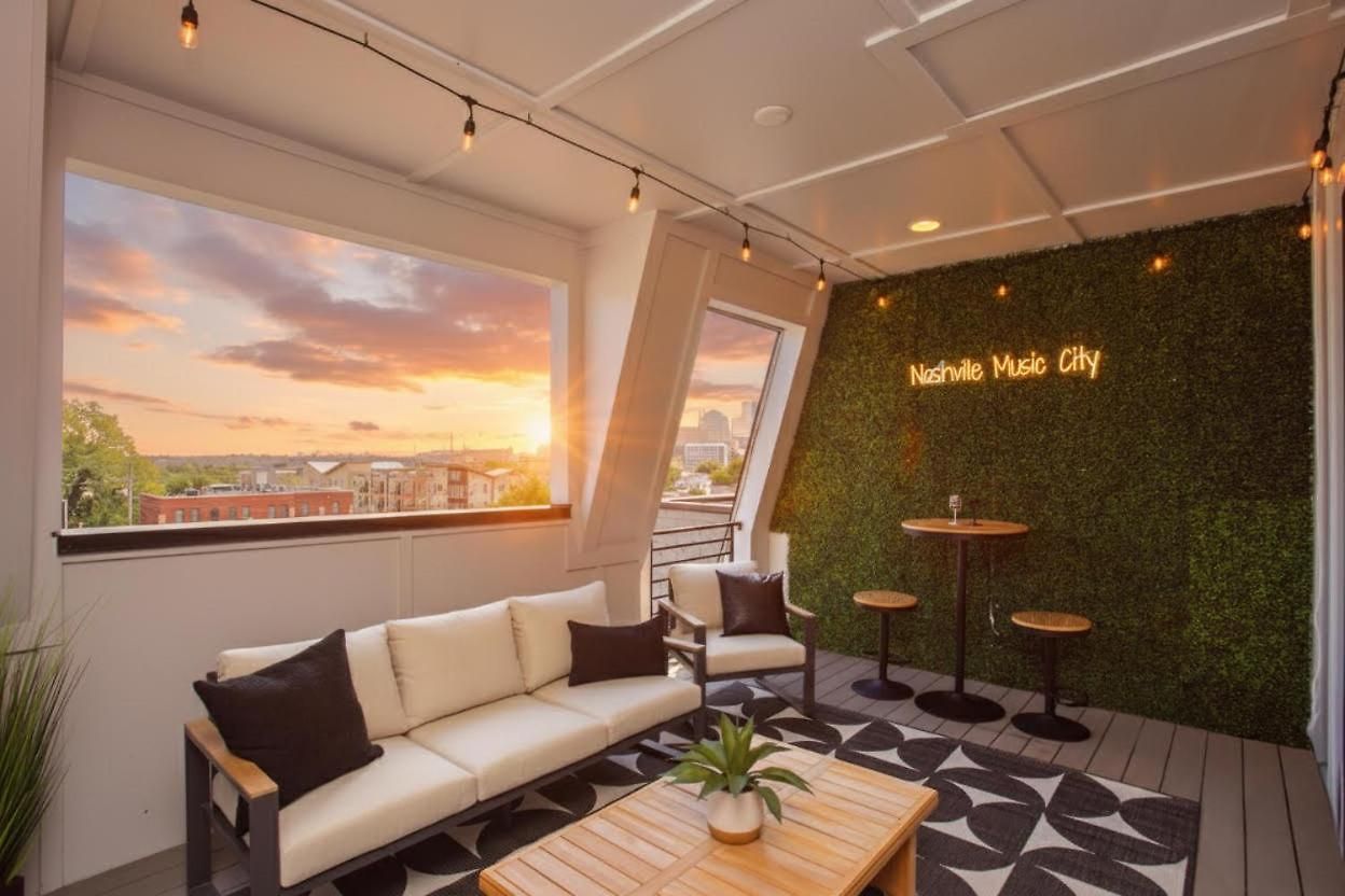 2 Adjacent Luxury Homes Rooftop Decks & Game *
