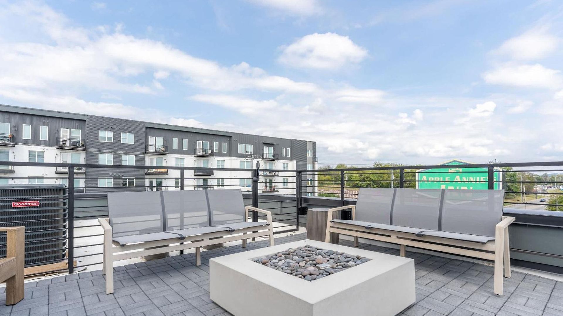 Rooftop Hot Tub Fire Pit 8br Near Broadway Holiday home