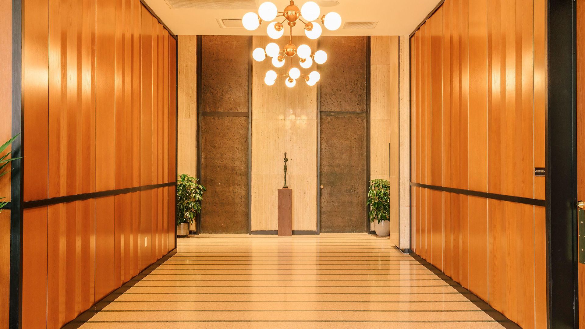 Hotel Fairlane 4*