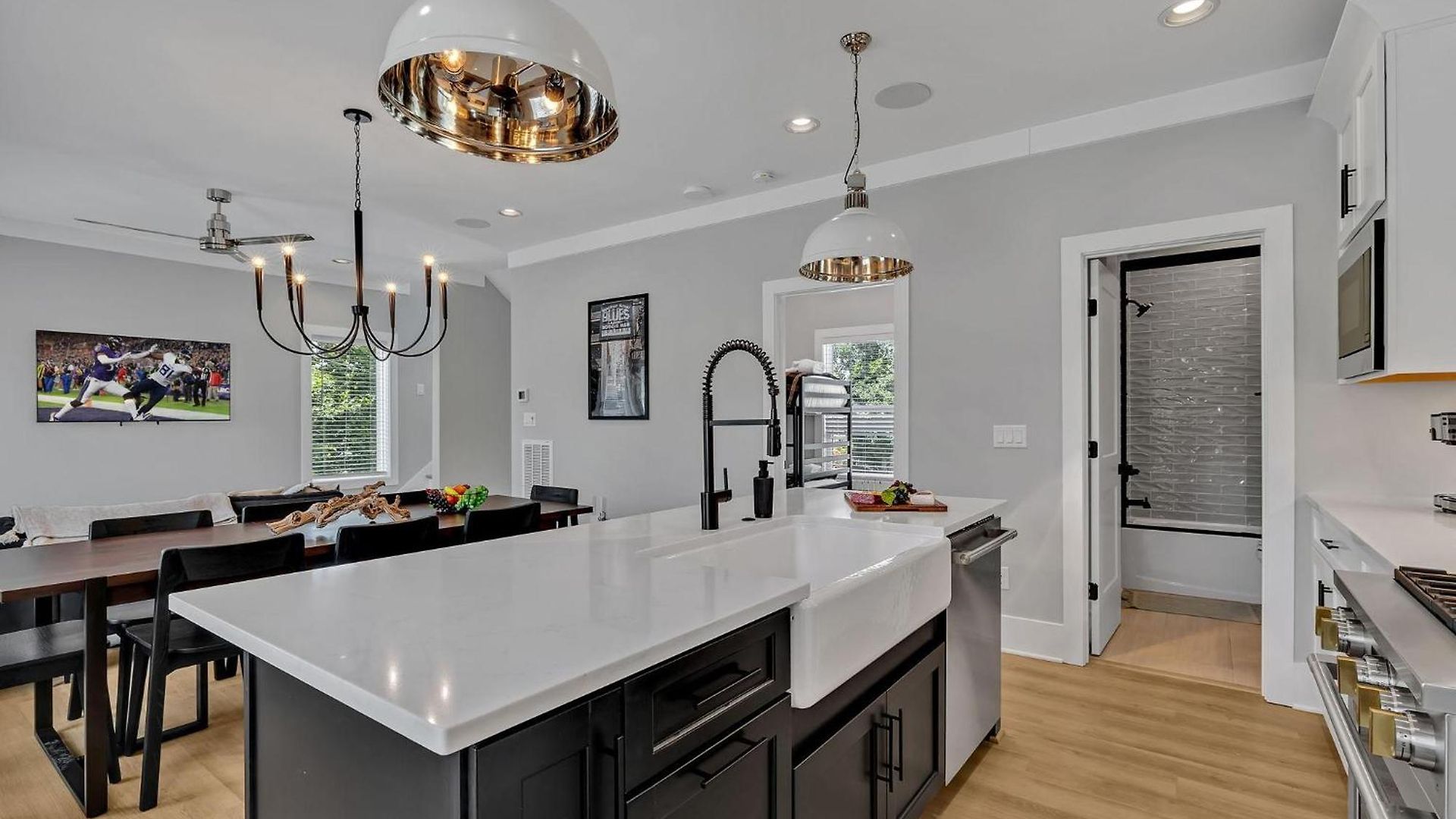Double Treble - 2 Townhomes - Private Rooftops Holiday home Nashville