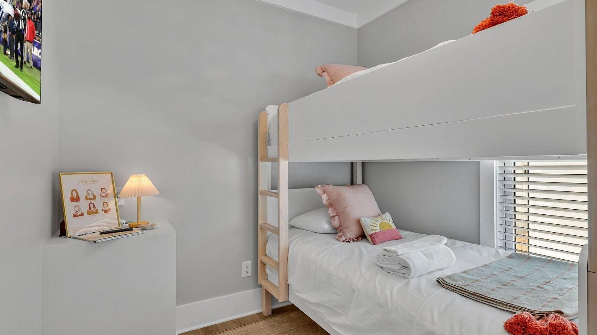 Ensemble-4 Unit Combo-8 Mins To Broadway Holiday home