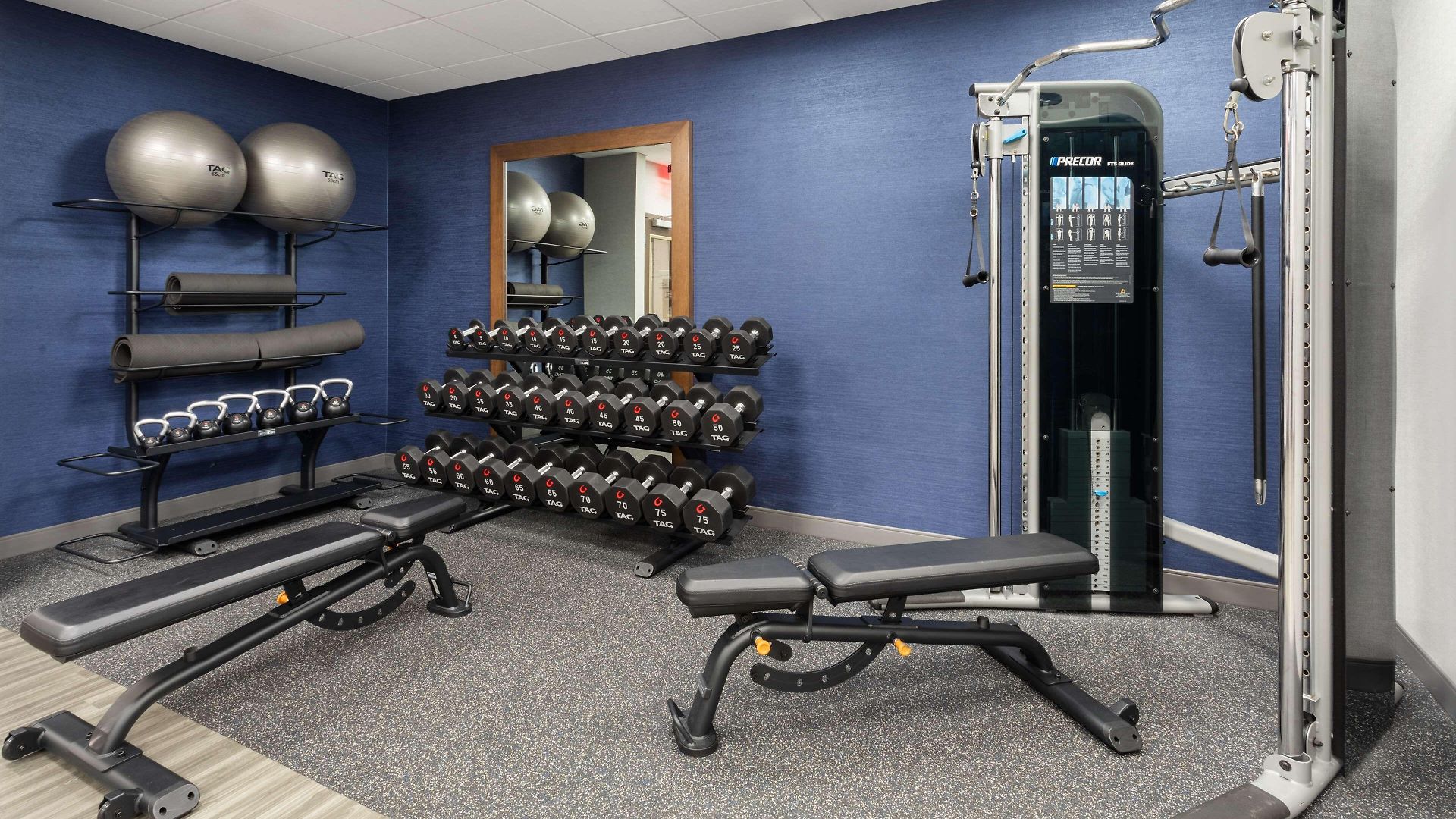 Hampton By Hilton Airport Century Place 3*