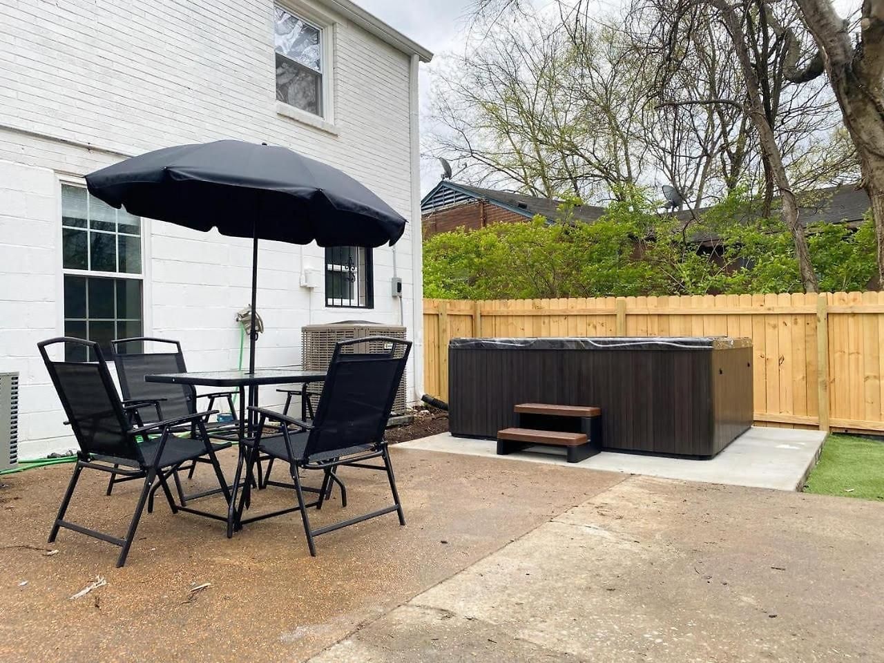 New Listing The Playhouse With Games &