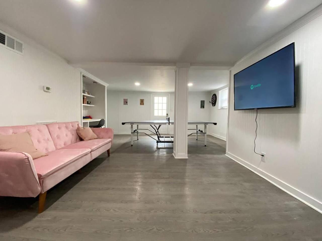 New Listing The Playhouse With Games & * Nashville