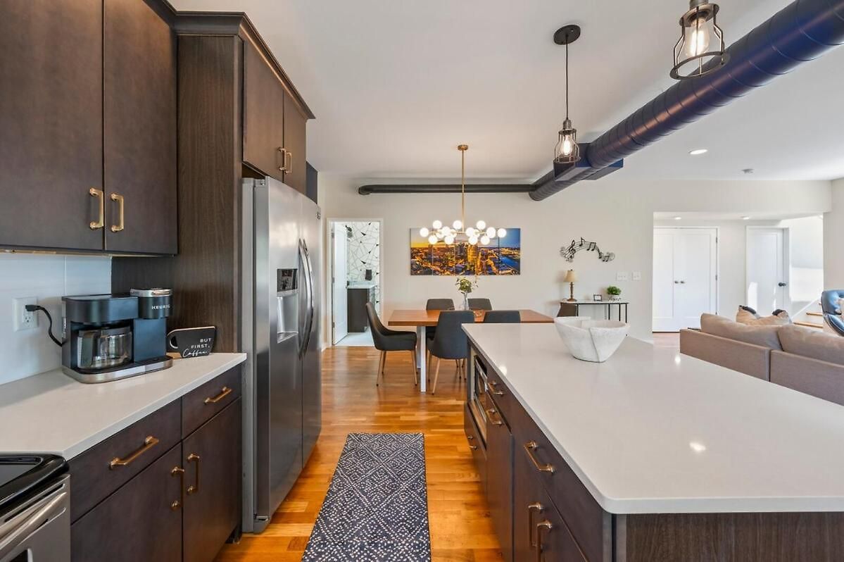 Walk & Bike-stunning Natural Light! 13 Mins To Downtown Nashville