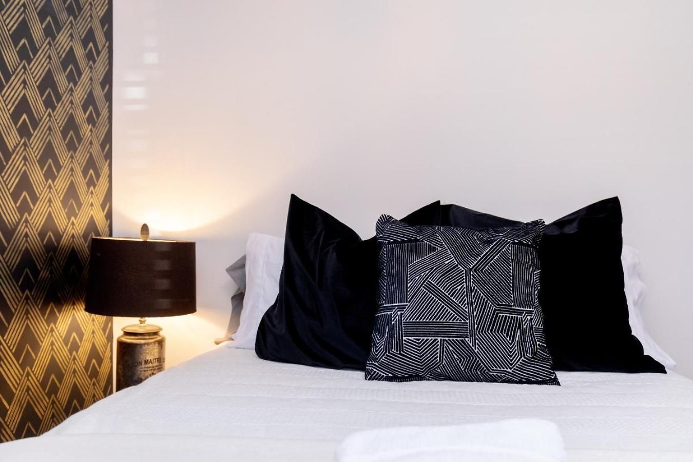 Holiday home Broadway Breeze Escape Modern Comfort *