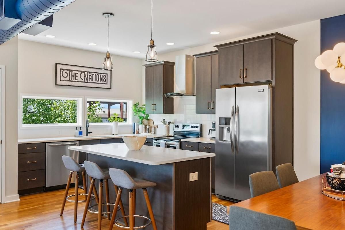 Walk & Bike-stunning Natural Light! 13 Mins To Downtown Holiday home *