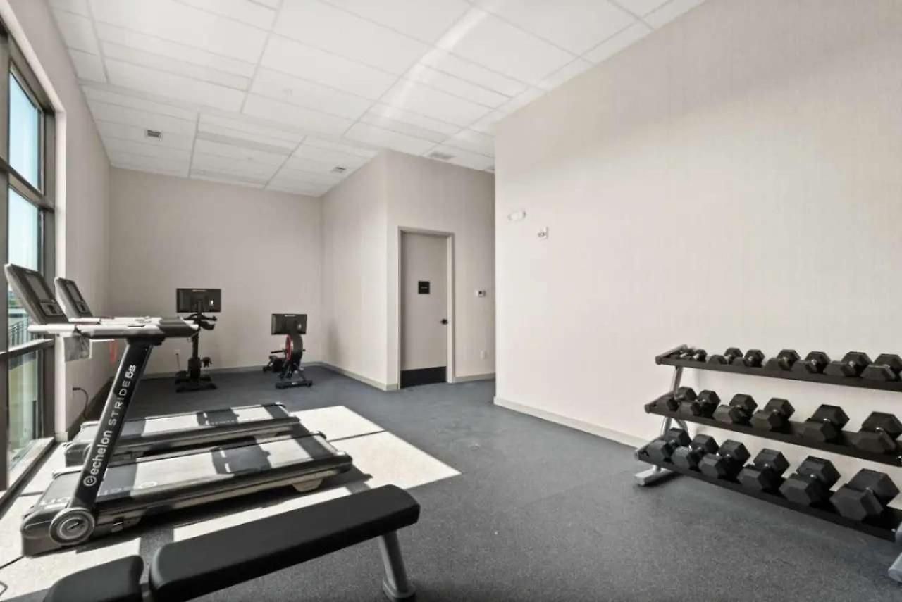 Three King With Pool Gym Balcony & Garage Right On Music Row Downtown Views From Rooftop Walk To Rca B & Local Dining Under 2 Miles To Broadway Elevator Access 24 Hr Hospitality Nashville
