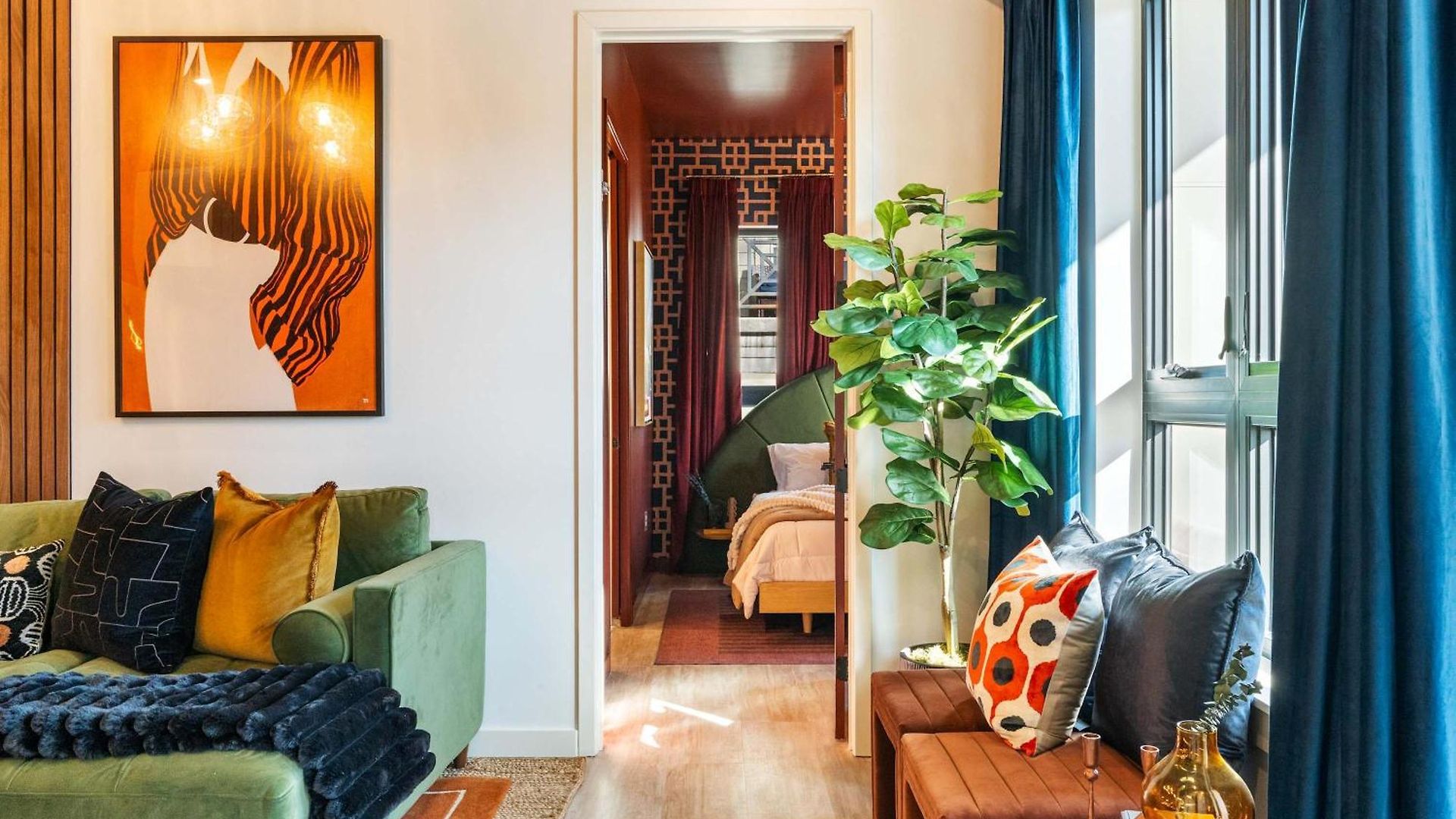 Three King With Pool Gym Balcony & Garage Right On Music Row Downtown Views From Rooftop Walk To Rca B & Local Dining Under 2 Miles To Broadway Elevator Access 24 Hr Hospitality *