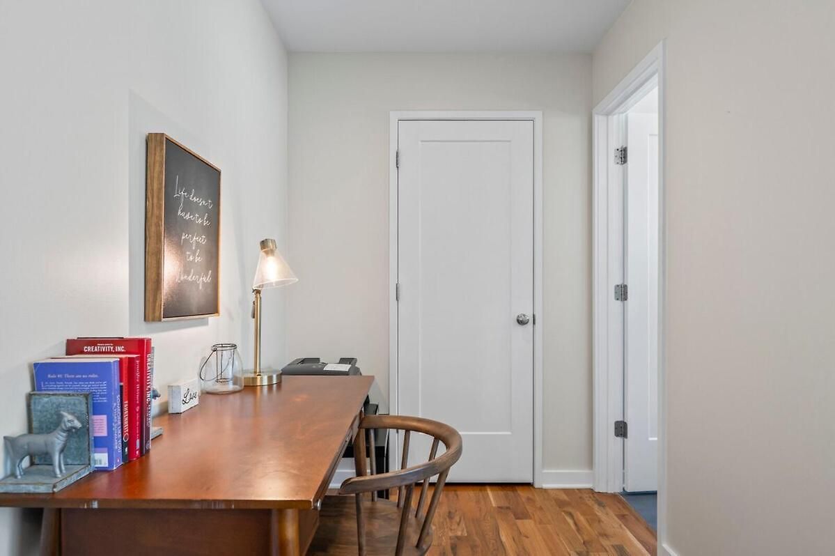 Walk & Bike-stunning Natural Light! 13 Mins To Downtown Nashville