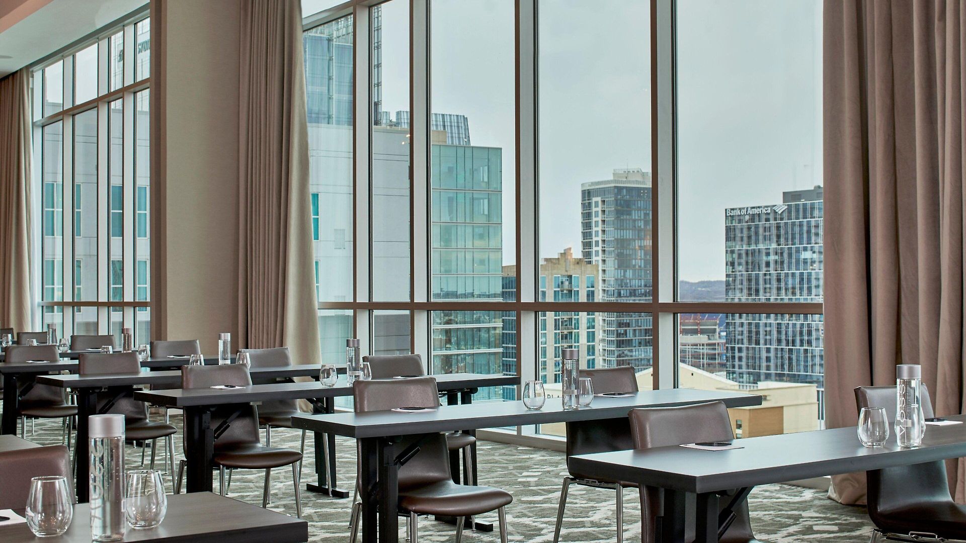 Springhill By Marriott Downtown/convention Center 3*