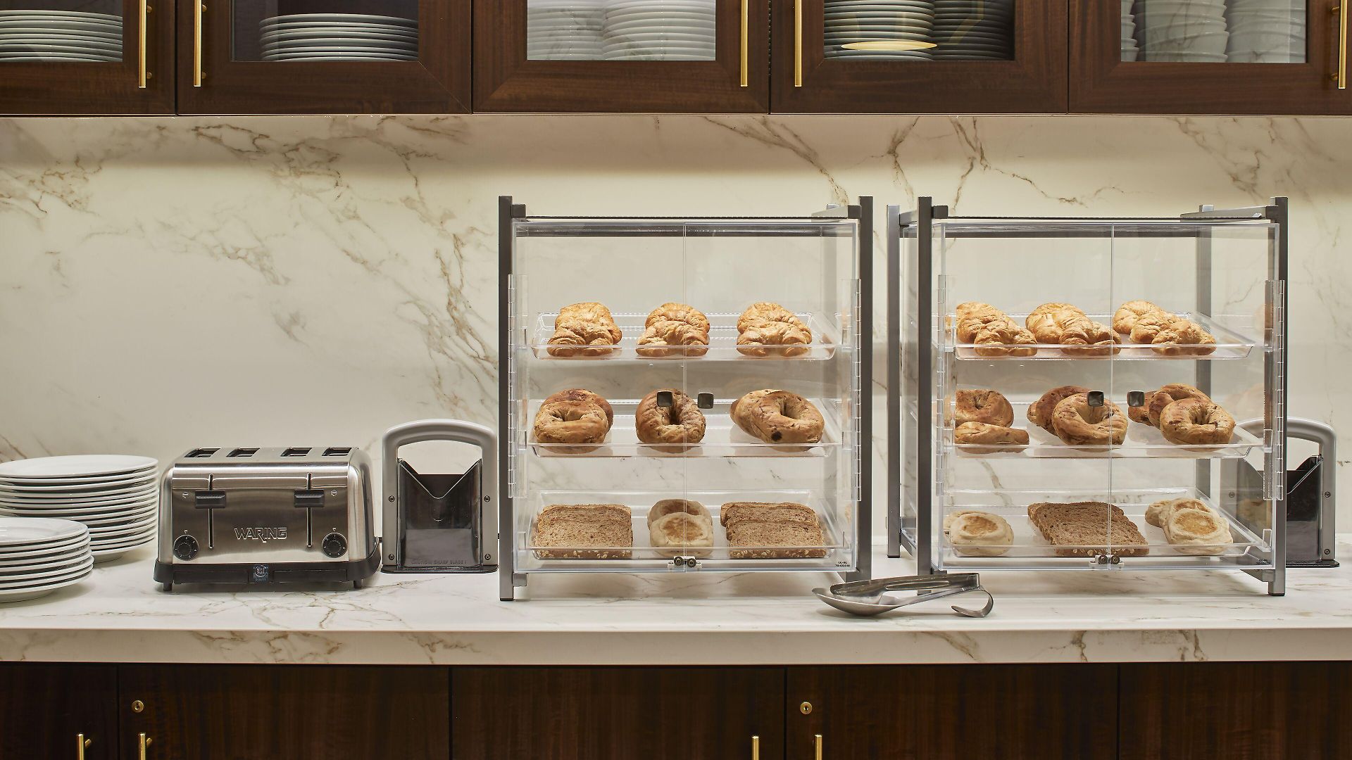 Springhill By Marriott Downtown/convention Center Hotel 3*
