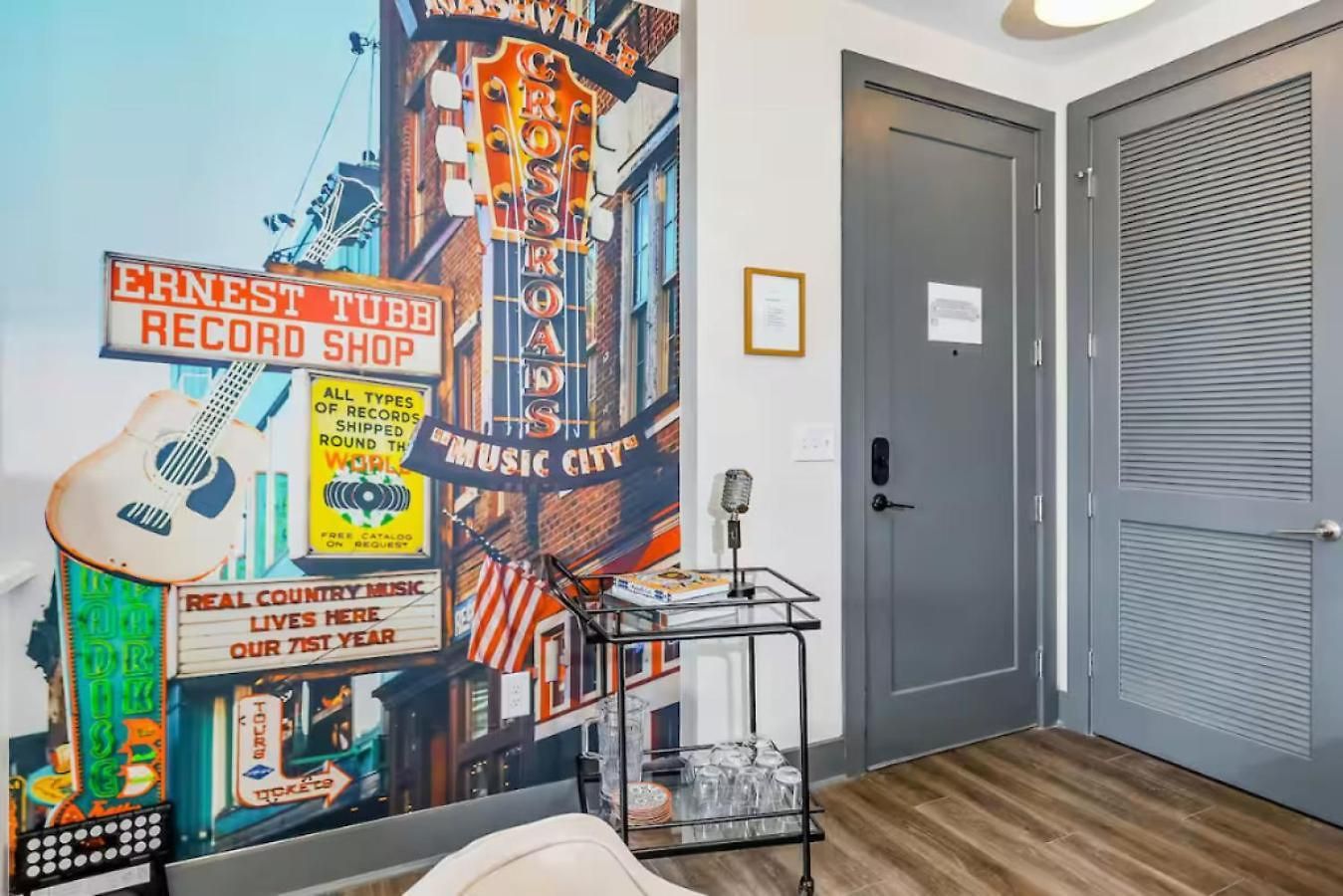 Oasis At The Muse Modern 2br With Balcony & Rooftop Views *
