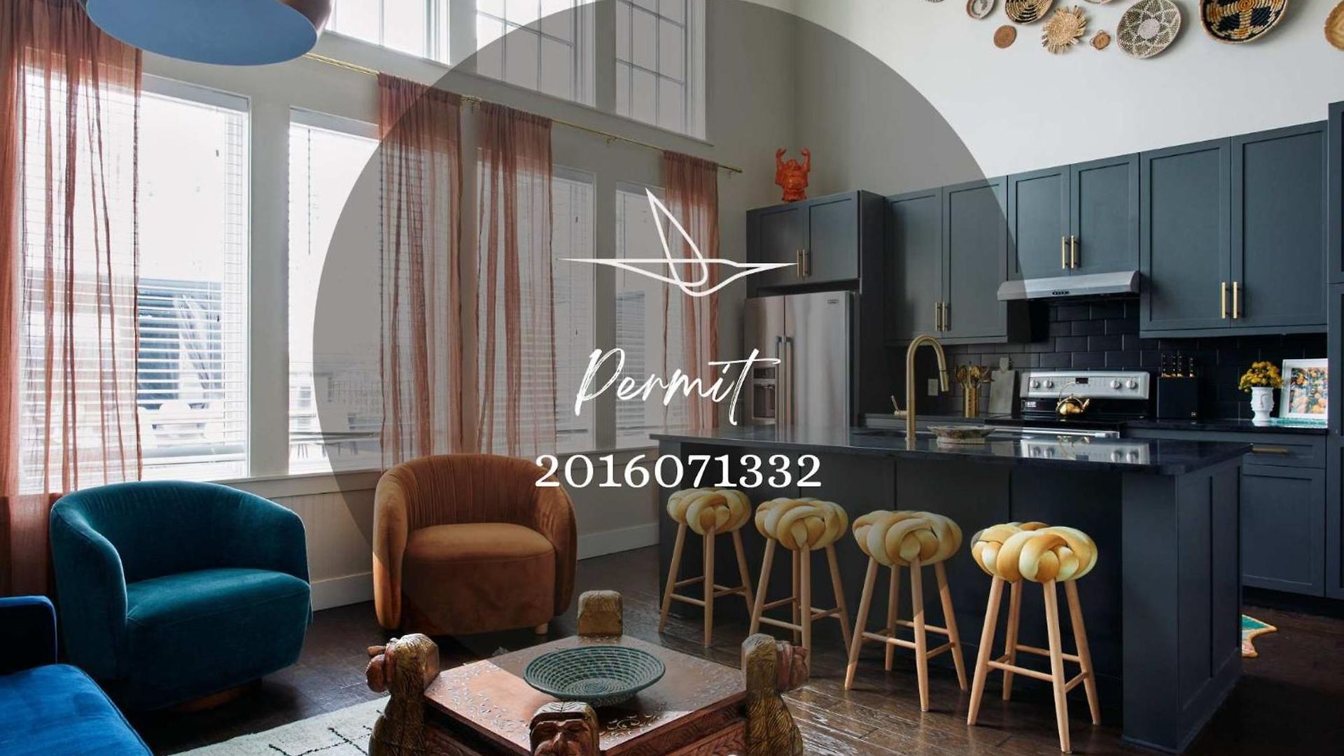 Stylish Boho Courtyard Loft With King Beds In 12s At 1 Of 7 Themed Lofts At Cowrite, Find Coffee And Tacos Downstairs, Complimentary Spin Class, Walk To Shopping In 12 South, 10 Minutes To Broadway, Parking, 24 Hr Hospitality Apartment *