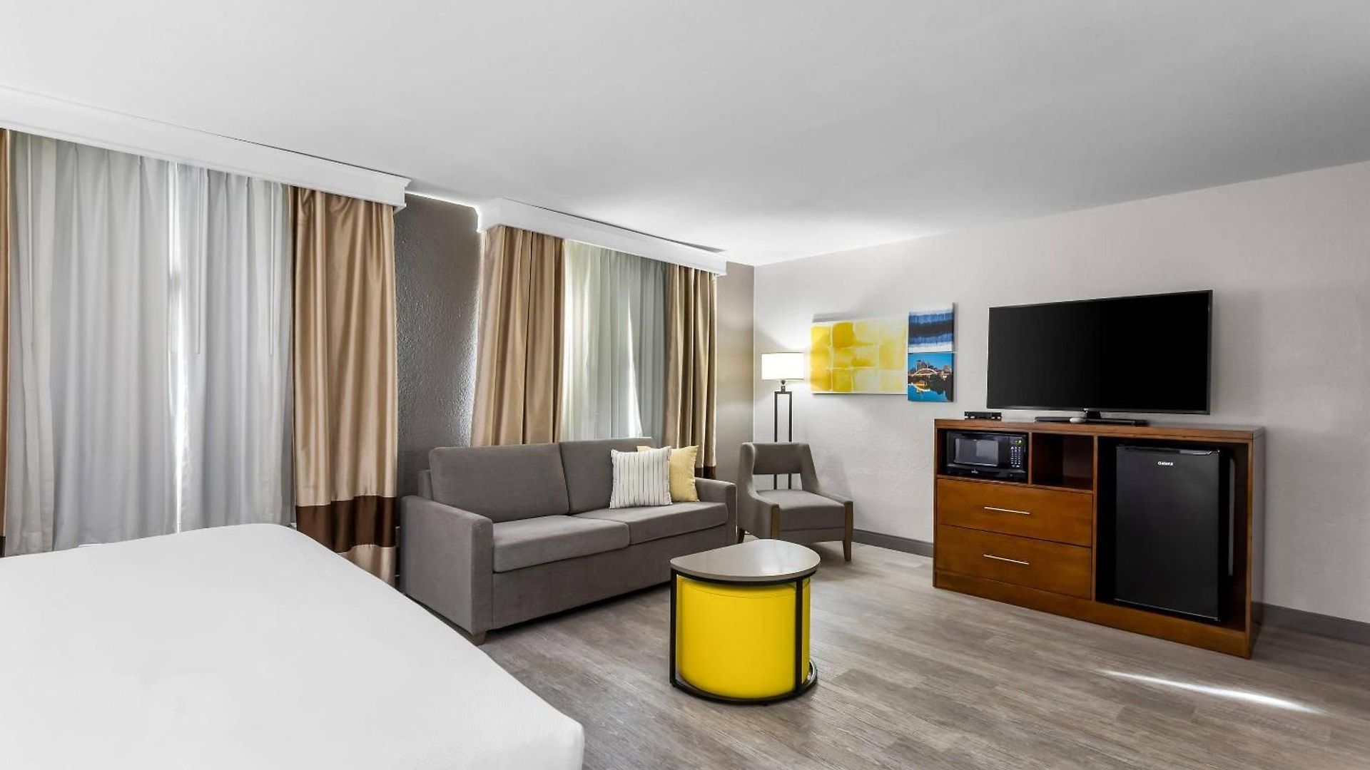 Comfort West Inn 4*