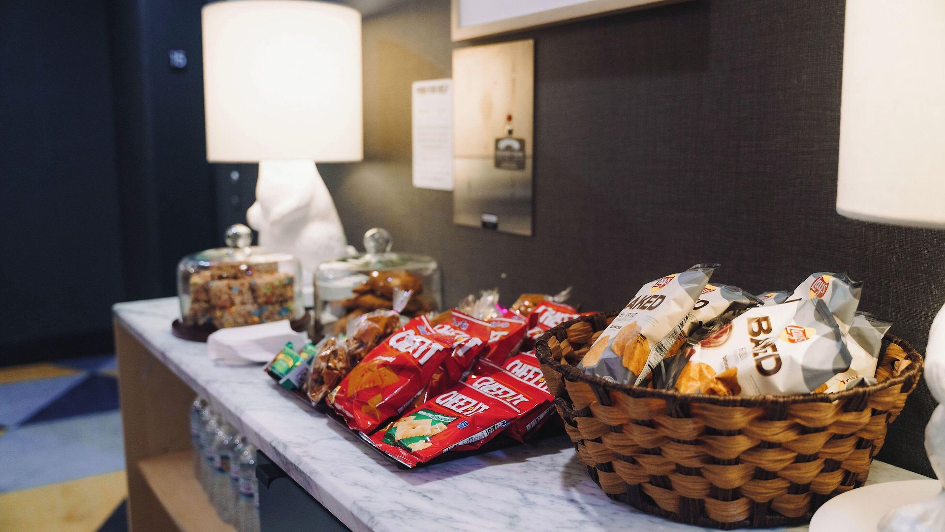 Hotel & Downtown - Broadway By Ihg 3*