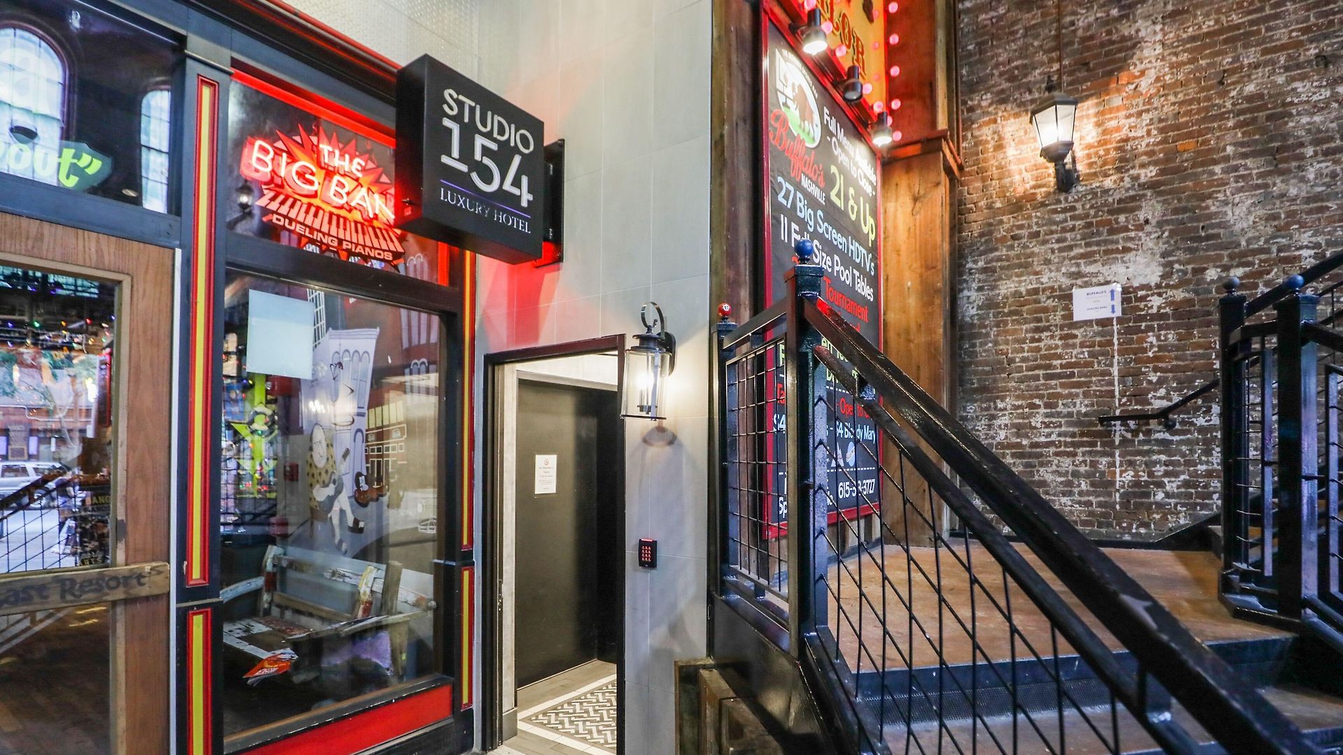 154 Hotel
