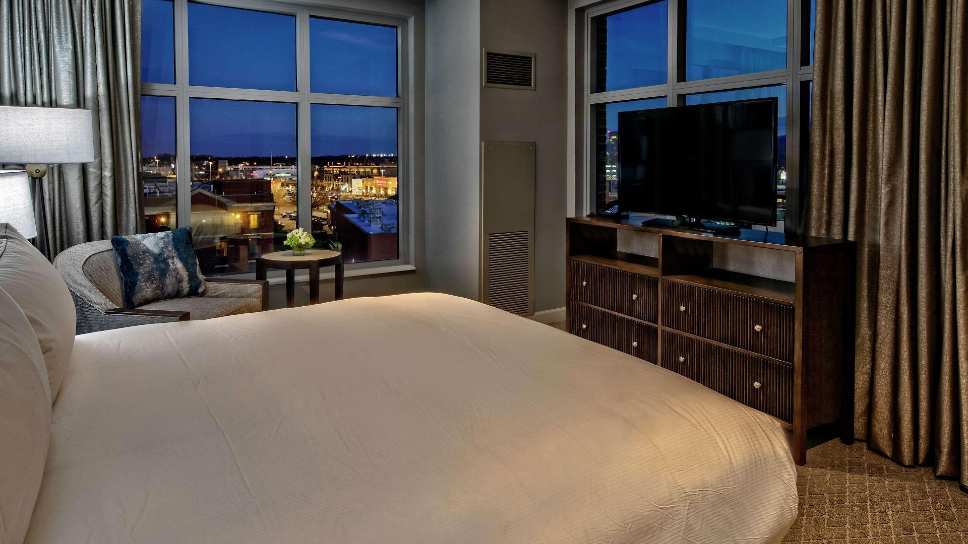 Hilton Hills 4*